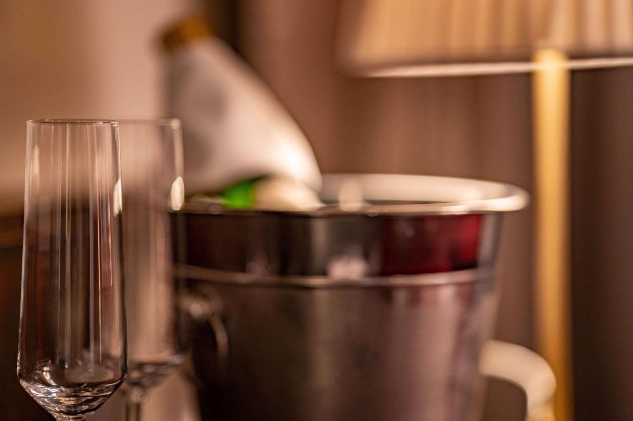 Logis Hotel Quartier 5, Saechsische Schweiz, Mit Restaurant, Cafe & Bar Kurort Gohrisch Luaran gambar
