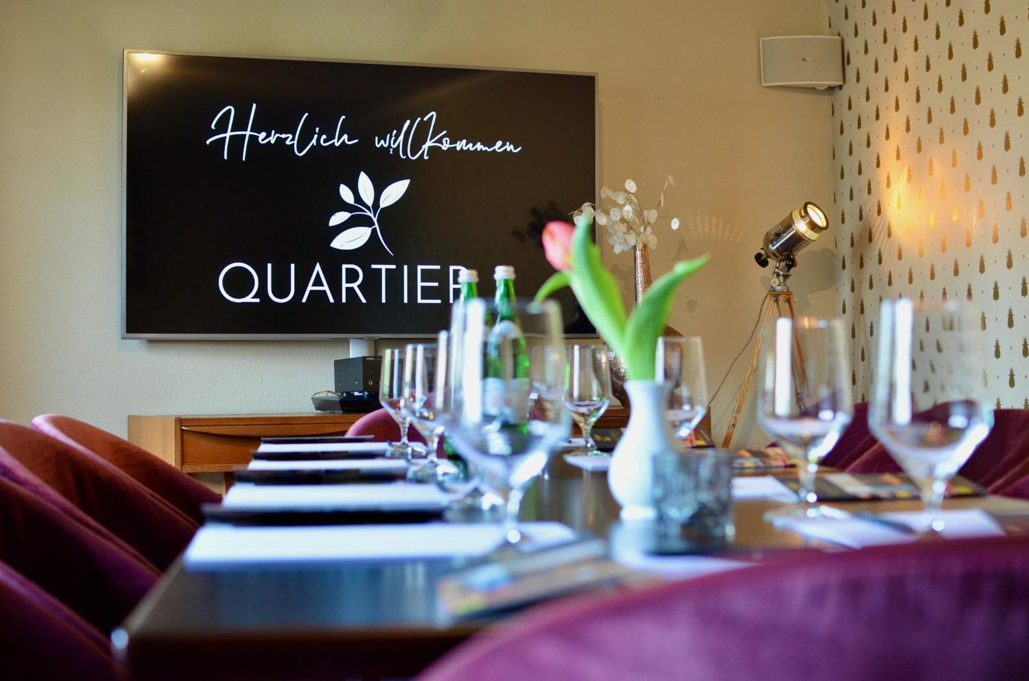 Logis Hotel Quartier 5, Saechsische Schweiz, Mit Restaurant, Cafe & Bar Kurort Gohrisch Luaran gambar